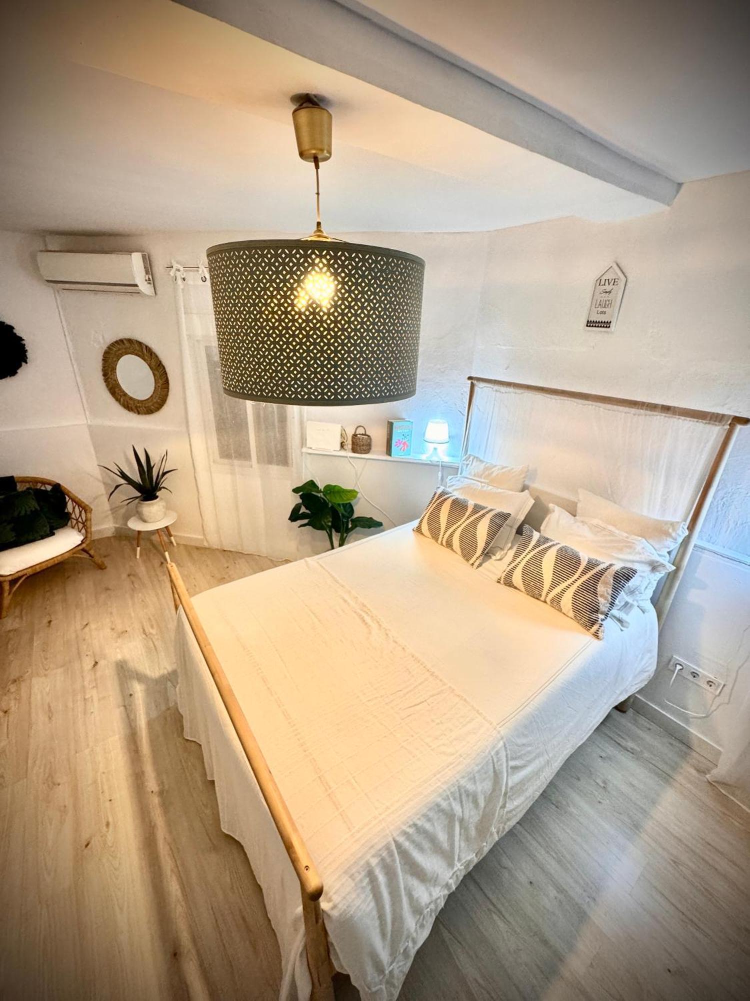Cosy +netflix+24h Entry+silent Air Conditionning Apartment